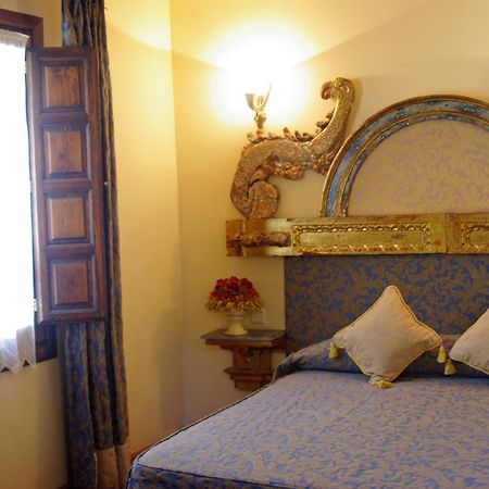 Hotel Alcazar Segovia Oda fotoğraf
